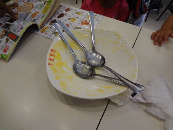 写真⑥(マンゴーかき氷完食).JPG